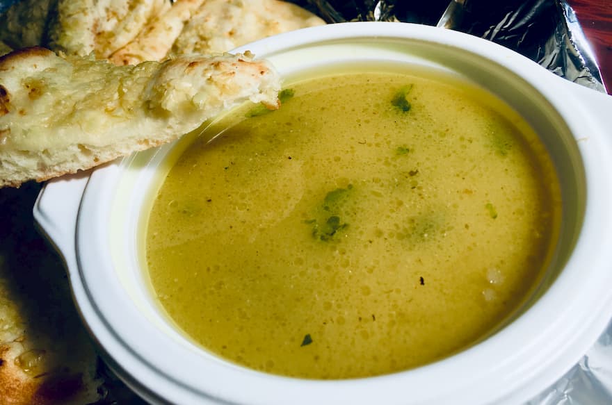 パラベッシュ　グリーンカレーとナン