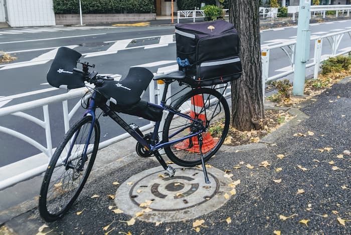 ウーバーイーツ　バッグ　リアキャリア　カゴ